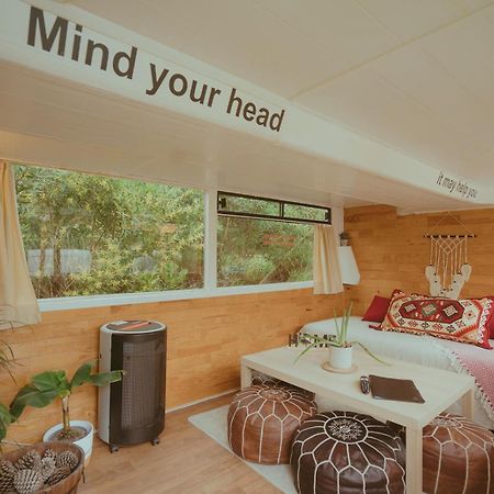 The Amazing Inacio Bus Converted Home Синтра Экстерьер фото