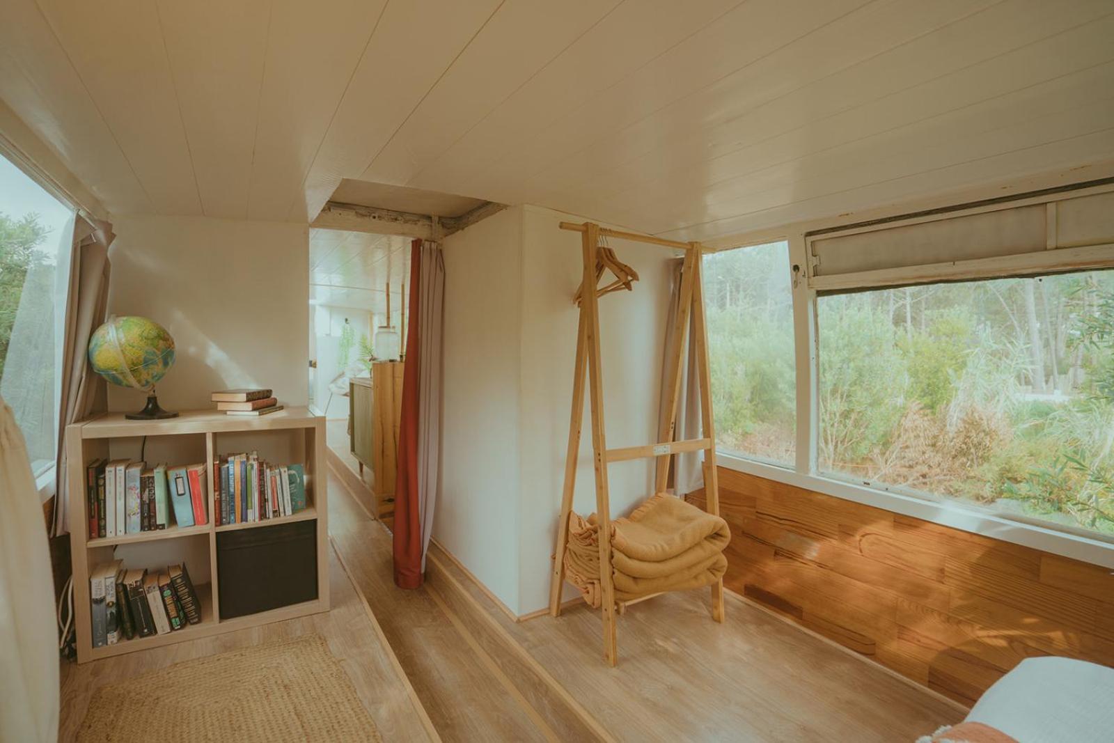 The Amazing Inacio Bus Converted Home Синтра Экстерьер фото