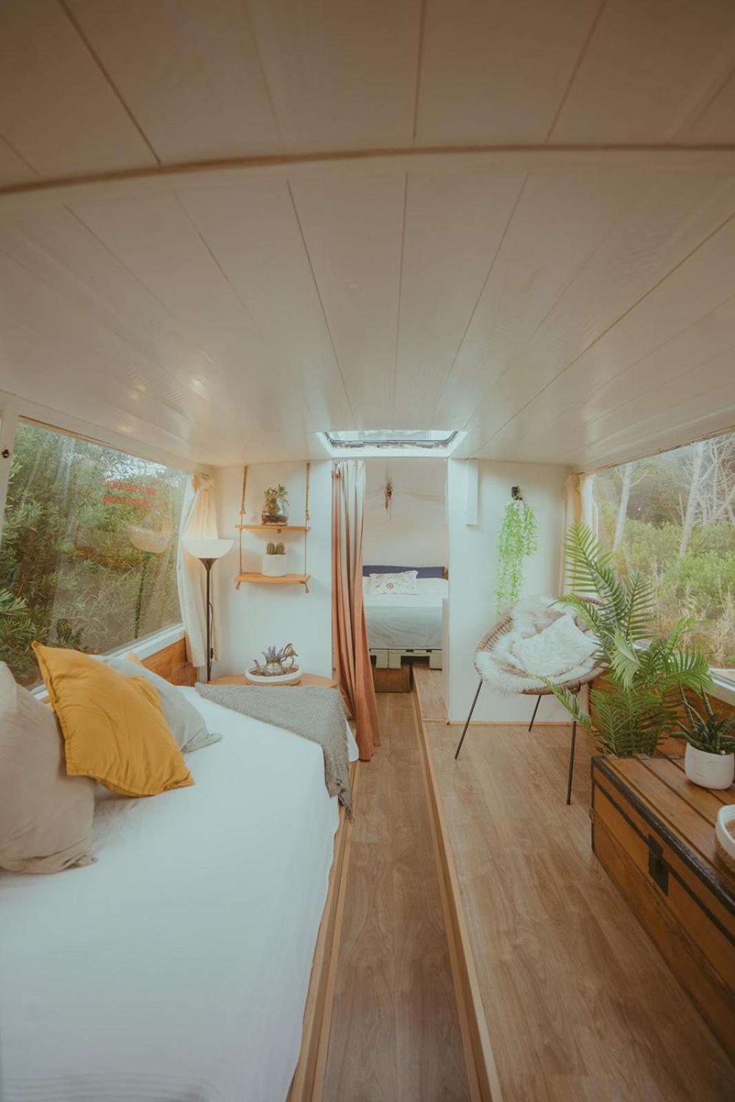 The Amazing Inacio Bus Converted Home Синтра Экстерьер фото