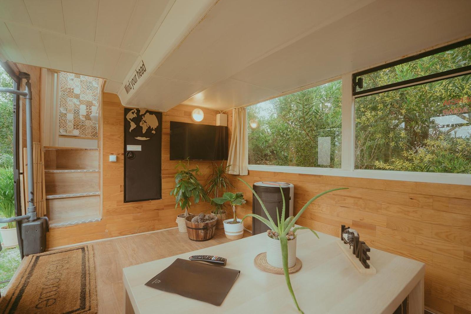 The Amazing Inacio Bus Converted Home Синтра Экстерьер фото