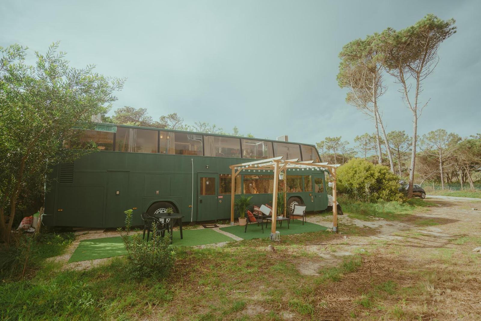 The Amazing Inacio Bus Converted Home Синтра Экстерьер фото