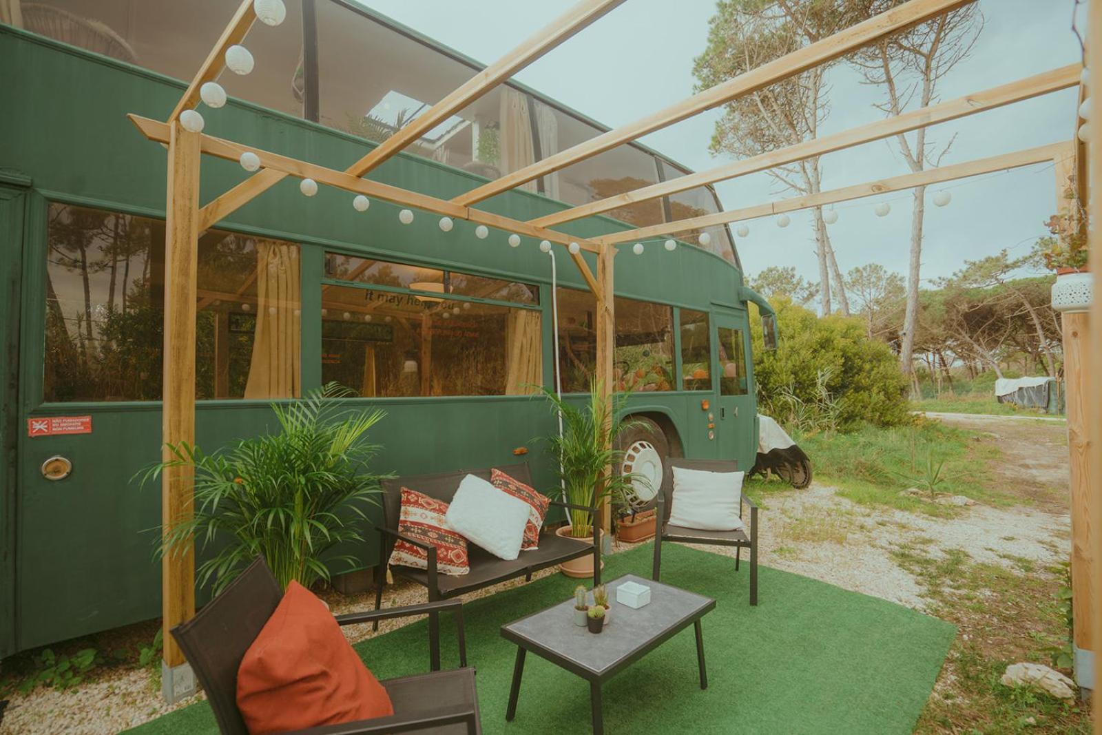 The Amazing Inacio Bus Converted Home Синтра Экстерьер фото